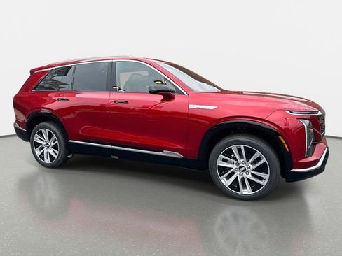 New 2026 Cadillac Vistiq Luxury w/ LPO, Floor Liner Package image 10