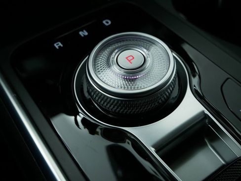 New 2026 Kia Carnival EX image 32