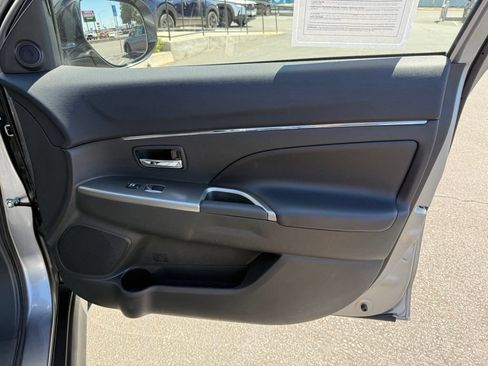 Used 2024 Mitsubishi Outlander Sport SE AWD/4WD image 17