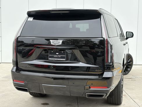 New 2026 Cadillac Escalade ESV Platinum Sport w/ LPO, ONYX Package AWD/4WD image 6