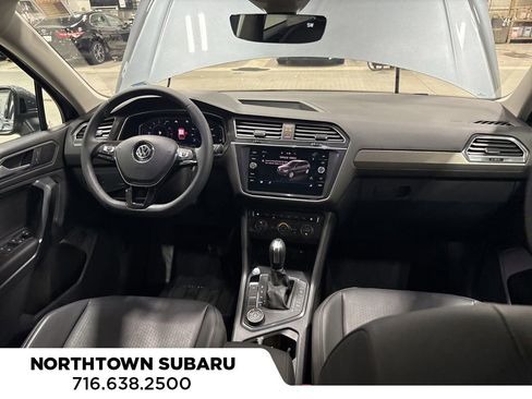 Used 2020 Volkswagen Tiguan SEL w/ 3rd Row Seat Package image 2