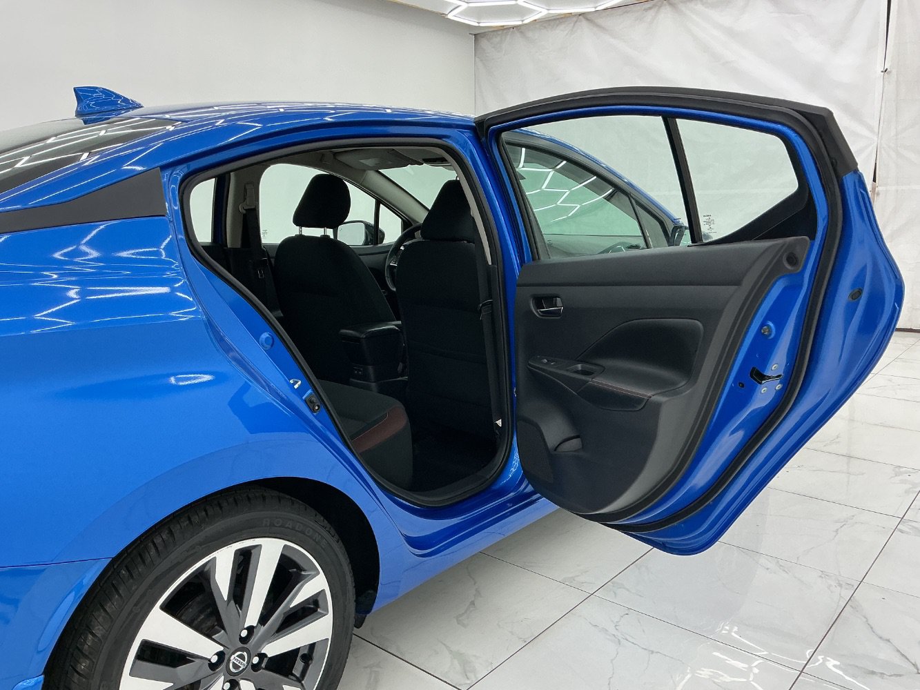 Used 2020 Nissan Versa SR w/ Convenience Package FWD image 23