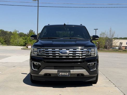 Used 2018 Ford Expedition Limited w/ Equipment Group 301A AWD/4WD image 2