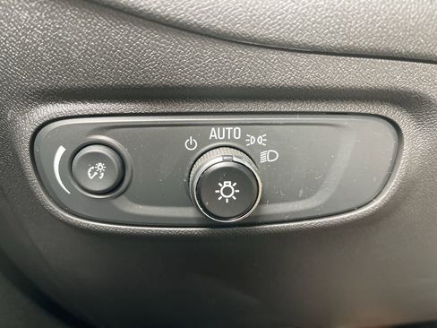 Used 2024 Chevrolet Equinox LT w/ LPO, Floor Liner Package image 17