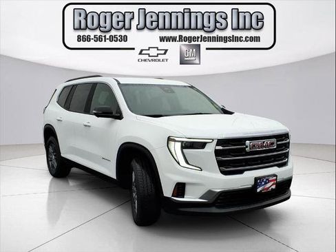 Used 2025 GMC Acadia Elevation image 6