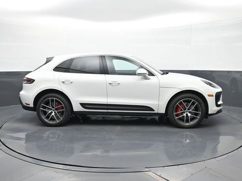 Certified 2023 Porsche Macan S AWD/4WD image 22