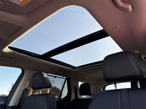 New 2025 Honda Pilot Touring image 22