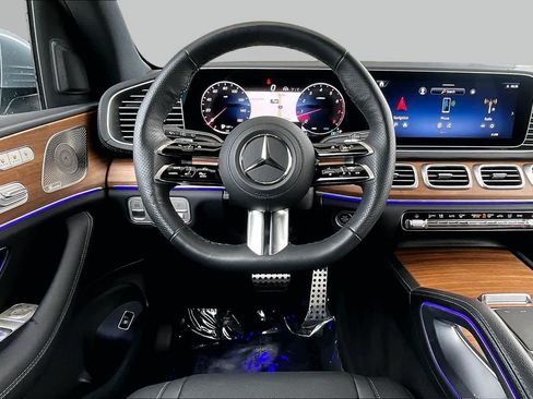 Used 2025 Mercedes-Benz GLS 450 4MATIC w/ AMG Line Exterior image 6