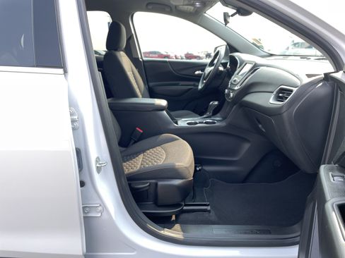 Used 2020 Chevrolet Equinox LT FWD image 24