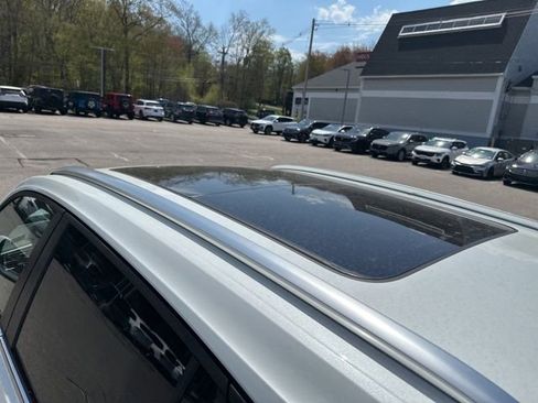 New 2026 Volkswagen Atlas Cross Sport SE AWD/4WD image 10