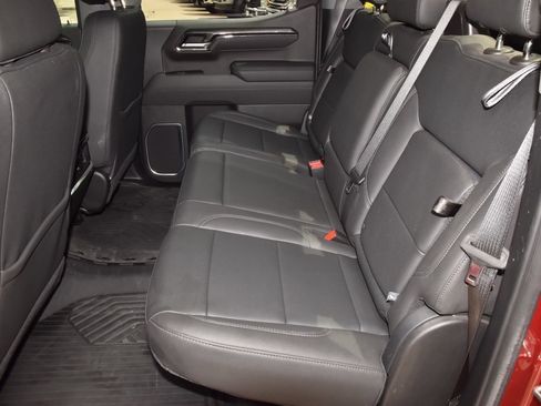Used 2025 Chevrolet Silverado 1500 LTZ AWD/4WD image 14