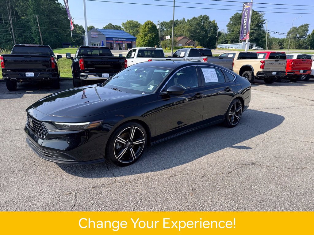Used 2024 Honda Accord Sport image 2