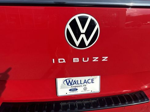 New 2025 Volkswagen ID. Buzz Pro S Plus image 6