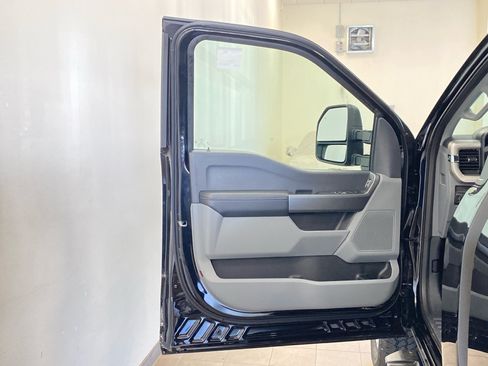 New 2026 Ford F250 XLT w/ FX4 Off-Road Package AWD/4WD image 9