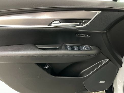 Used 2017 Cadillac XT5 Luxury w/ Driver Awareness Package image 30