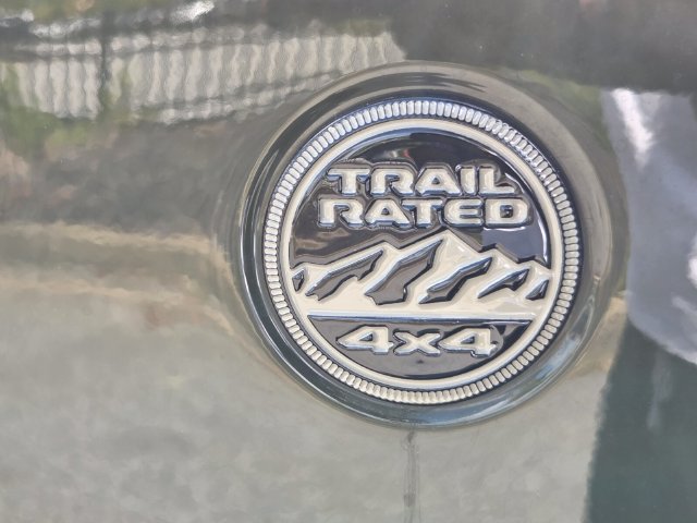 Used 2023 Jeep Gladiator Mojave AWD/4WD image 31