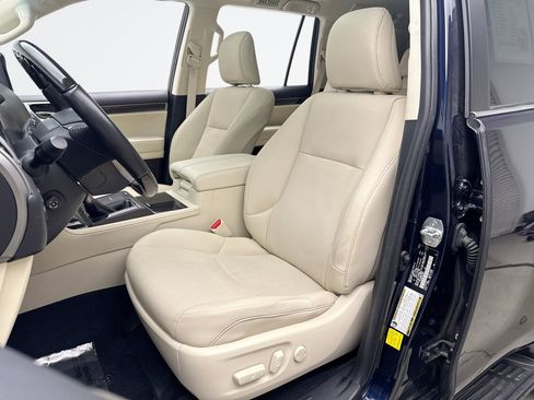 Used 2023 Lexus GX 460 Premium image 11