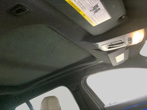 Used 2022 BMW X2 sDrive28i w/ Convenience Package FWD image 14