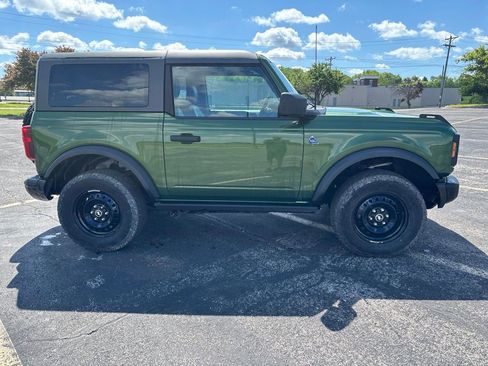 Used 2023 Ford Bronco Black Diamond AWD/4WD image 4