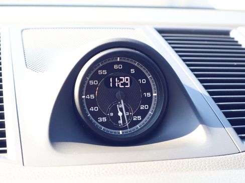 New 2026 Porsche Macan S image 28