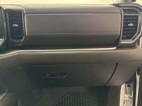 Used 2023 Chevrolet Silverado 1500 RST image 13