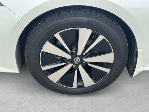 Used 2021 Nissan Altima 2.5 SV w/ SV Premium Package FWD image 23