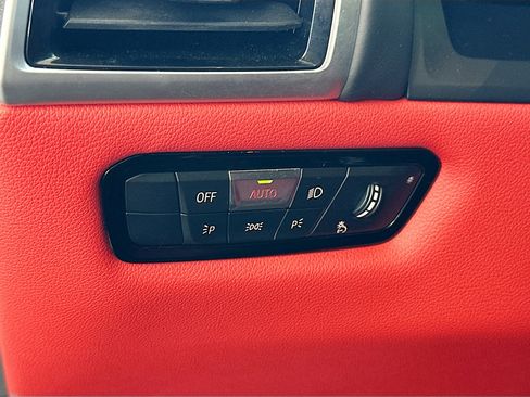 Certified 2025 BMW 840i RWD image 10