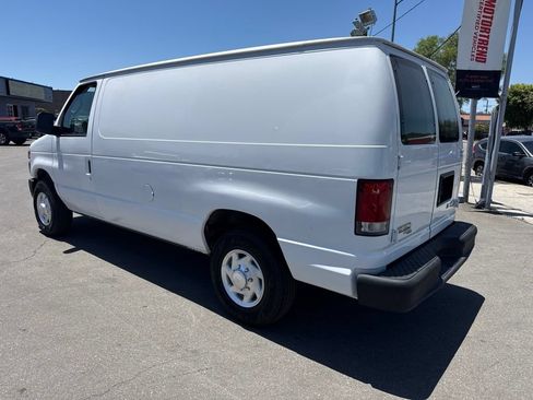 Used 2014 Ford E-150 and Econoline 150 w/ Commercial Cargo Van Package RWD image 3