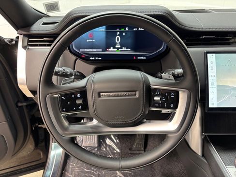 New 2025 Land Rover Range Rover SE image 16