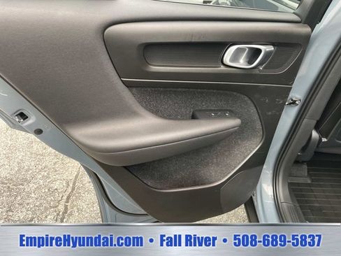 Used 2020 Volvo XC40 T5 Inscription w/ Protection Package AWD/4WD image 17