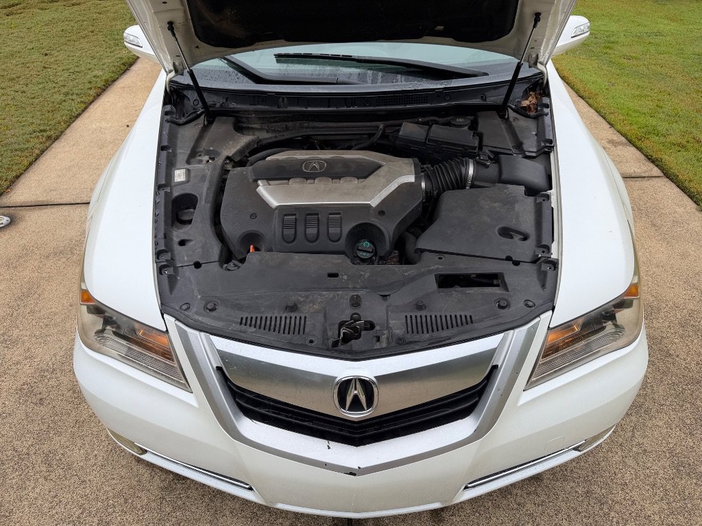 Used 2010 Acura RL w/ Technology Package AWD/4WD image 29