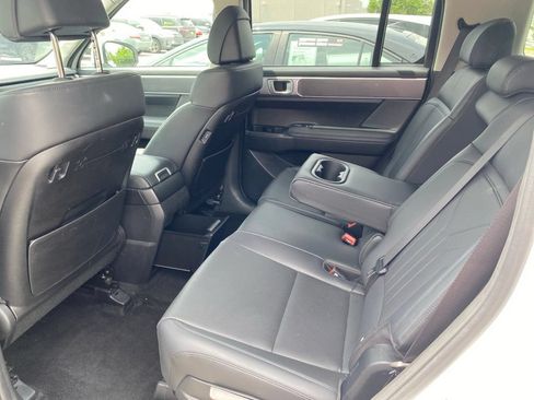 Used 2024 Hyundai Santa Fe SEL AWD/4WD image 10