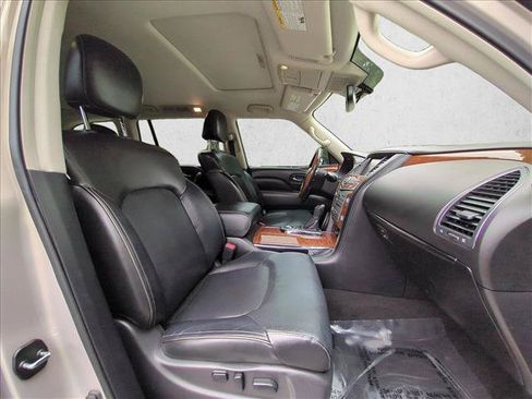 Used 2019 INFINITI QX80 Luxe RWD image 25