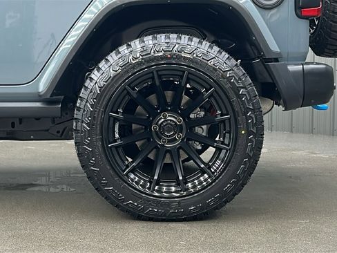 Used 2024 Jeep Wrangler Unlimited Rubicon 4xe image 10