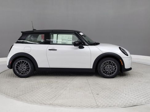New 2026 MINI Cooper S image 5