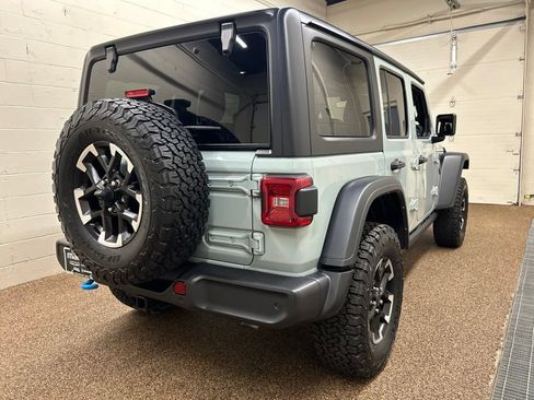 Used 2024 Jeep Wrangler Unlimited Rubicon 4xe w/ Technology Group AWD/4WD image 2