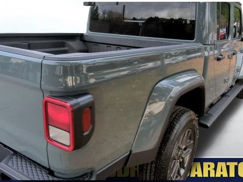New 2026 Jeep Gladiator Sport image 8