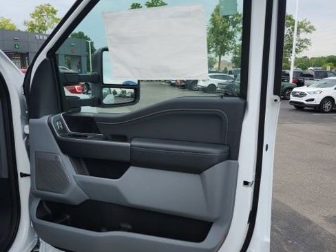 New 2026 Ford F250 XLT w/ XLT Premium Package image 30