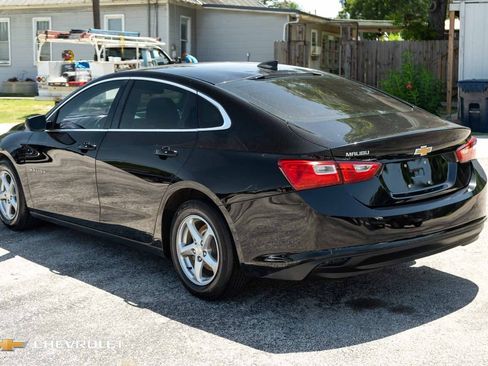 Used 2018 Chevrolet Malibu LS w/ LPO, Convenience Package 2 FWD image 10