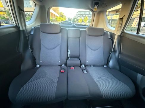 Used 2007 Toyota RAV4 Sport image 9