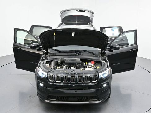 Used 2023 Jeep Compass High Altitude AWD/4WD image 42