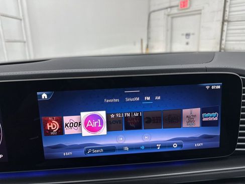 Used 2026 Mercedes-Benz GLS 450 4MATIC image 15