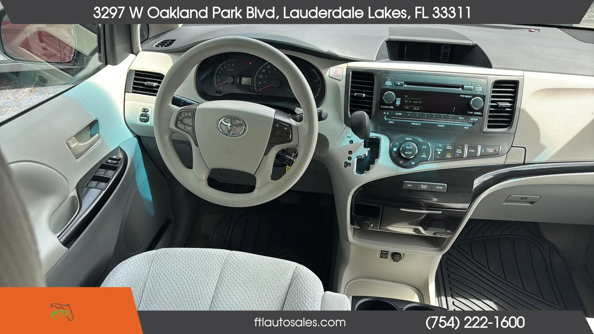 Used 2013 Toyota Sienna LE FWD image 24