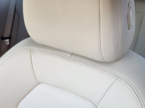 Used 2018 BMW 530i image 24