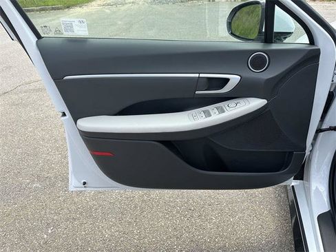 New 2025 Hyundai Sonata SEL image 10