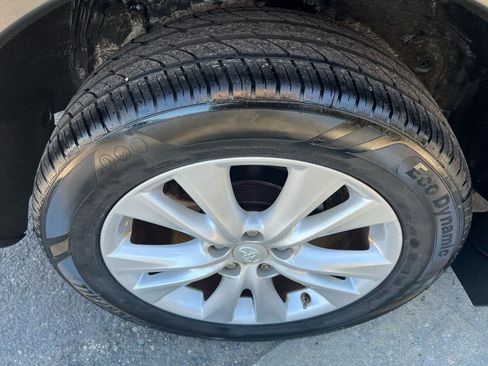 Used 2015 Toyota RAV4 Limited image 5