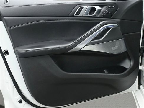 Used 2020 BMW X6 M50i w/ Executive Package image 9