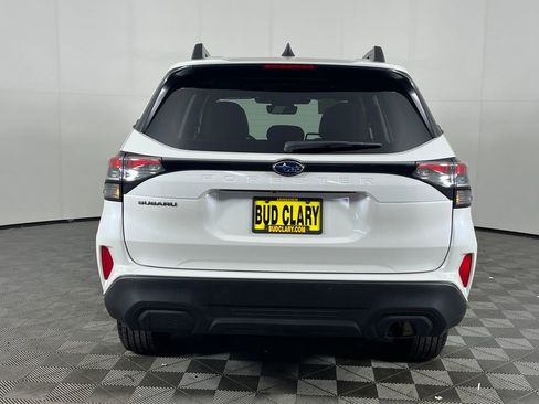 Used 2025 Subaru Forester Premium image 7