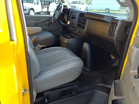 Used 2021 GMC Savana 3500 Extended w/ Power Convenience Package image 20