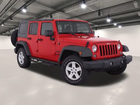 Used 2018 Jeep Wrangler Unlimited Sport S AWD/4WD image 2